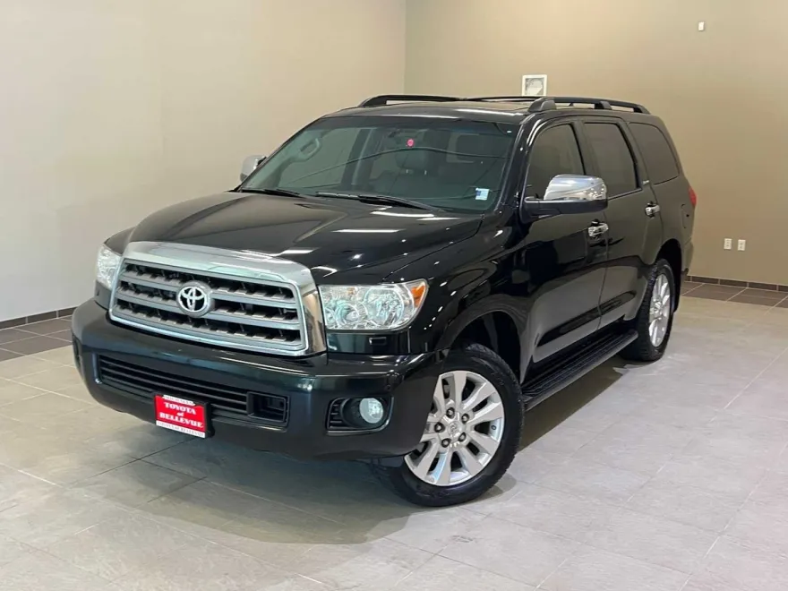 2014 Toyota Sequoia Platinum photo 1