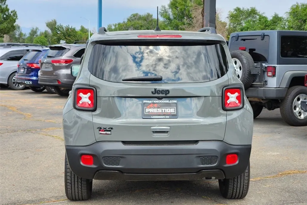 2022 Jeep Renegade Altitude photo 1