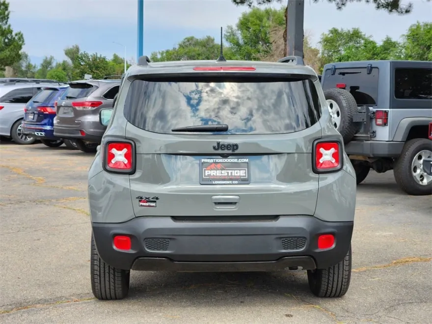 2022 Jeep Renegade Altitude photo 1