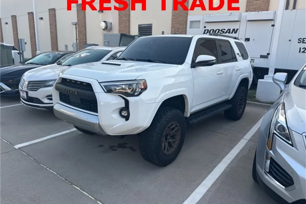 2021 Toyota 4Runner TRD Off-Road Premium photo 1
