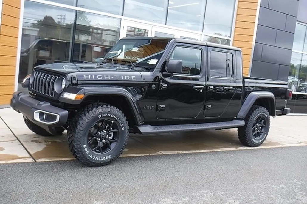2025 Jeep Gladiator Sport photo 1