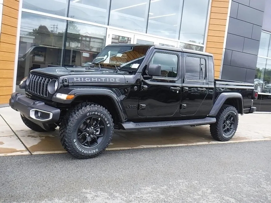 2025 Jeep Gladiator Sport photo 1