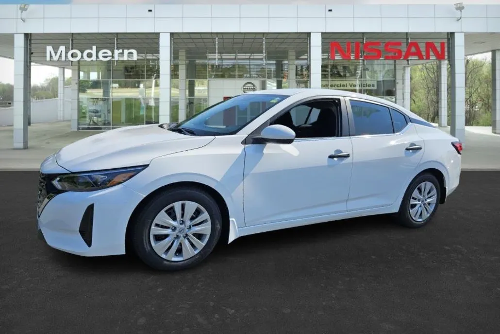 2025 Nissan Sentra S photo 1