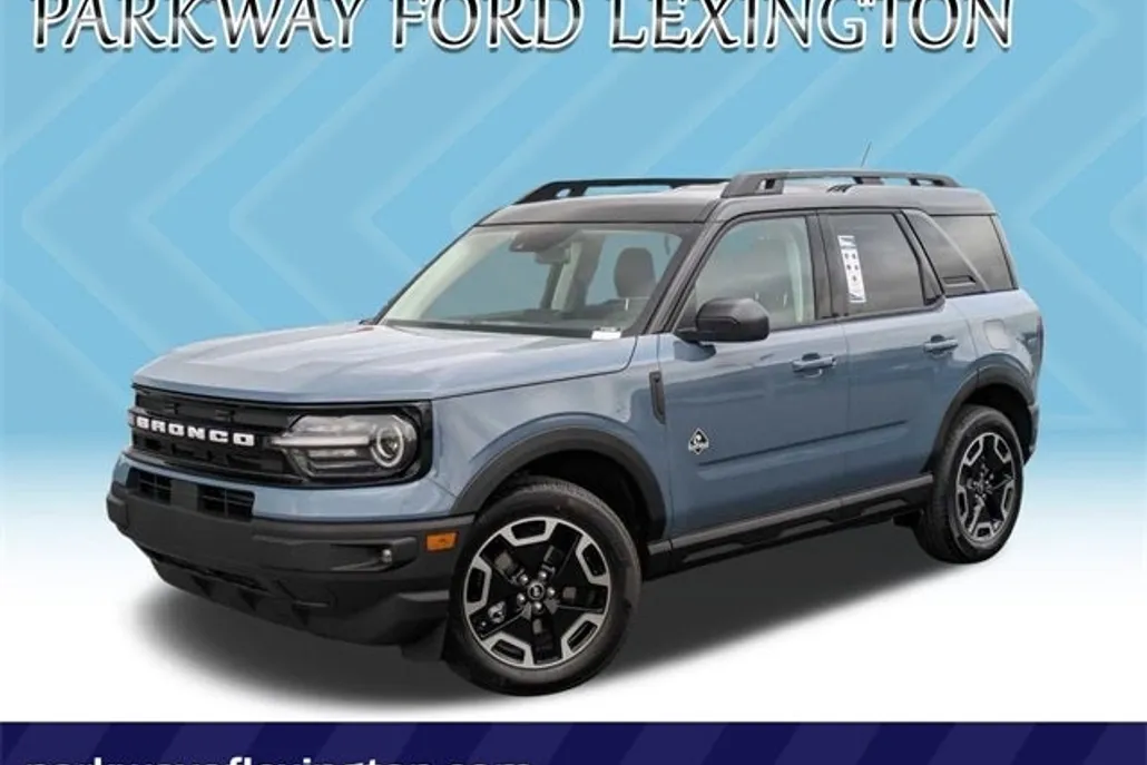 2024 Ford Bronco Sport Outer Banks photo 1