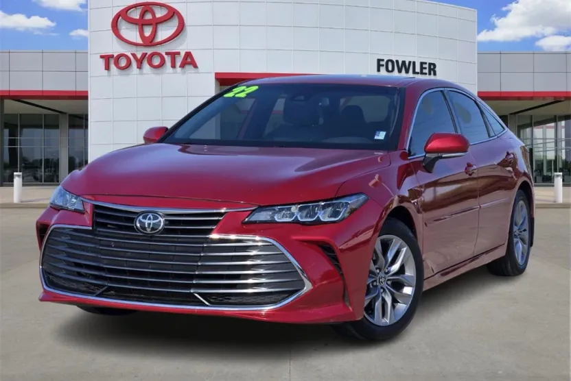 2022 Toyota Avalon XLE photo 1