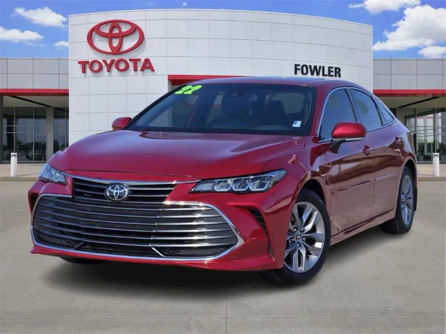 2022 Toyota Avalon XLE photo 1