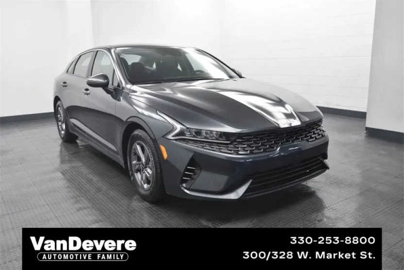 2023 Kia K5 LXS photo 1