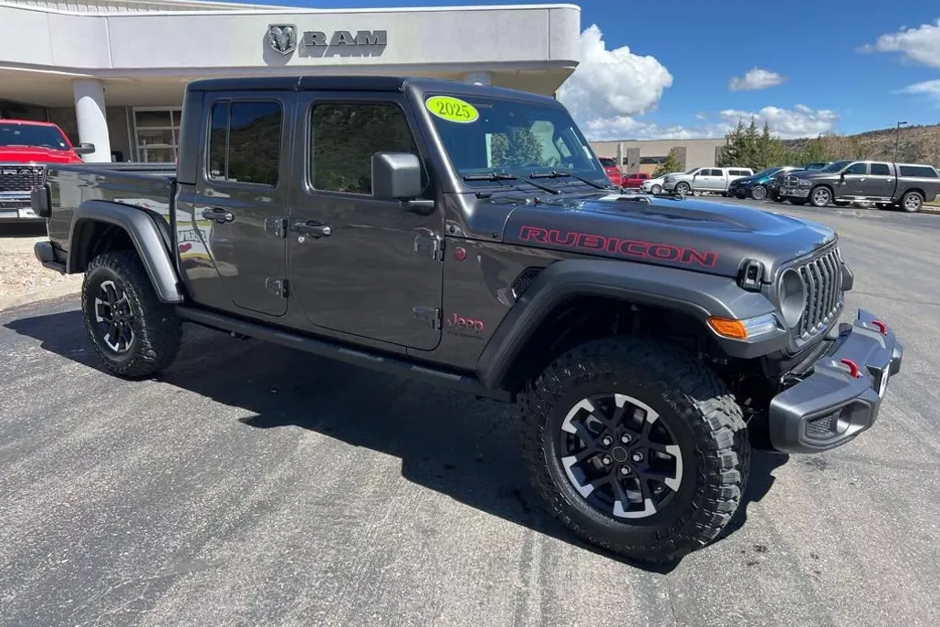 2025 Jeep Gladiator Rubicon photo 1