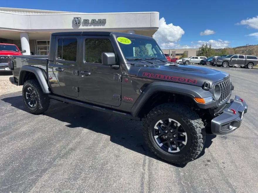 2025 Jeep Gladiator Rubicon photo 1