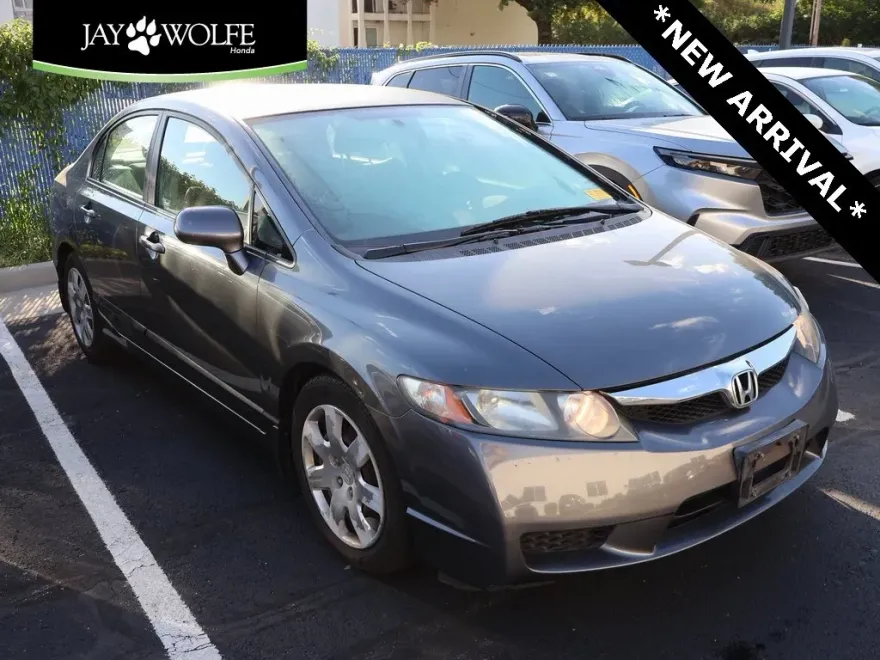 2011 Honda Civic LX photo 1