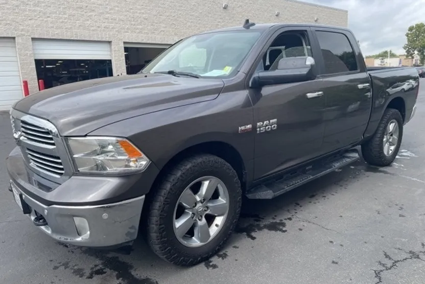 2017 Ram 1500 Big Horn photo 1