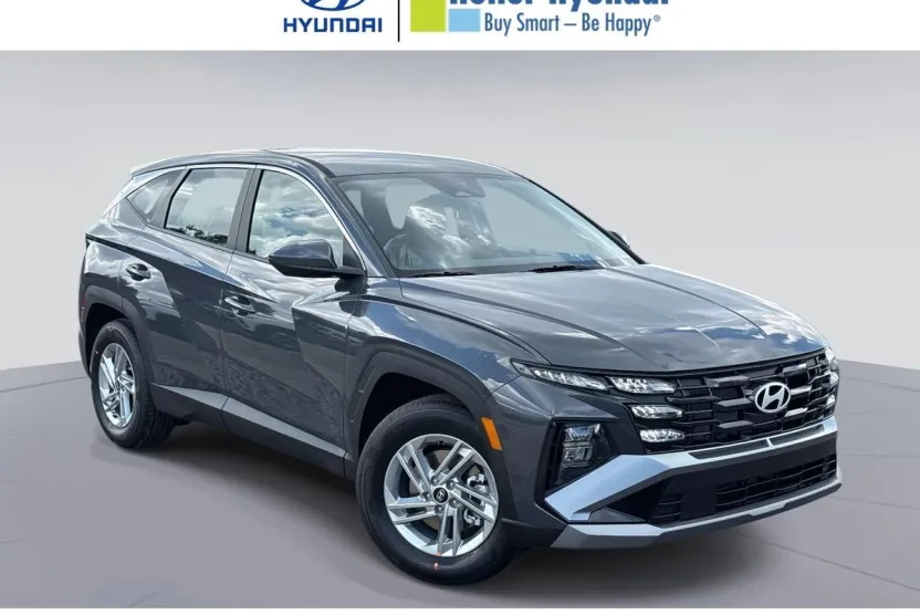 2026 Hyundai Tucson SE photo 1