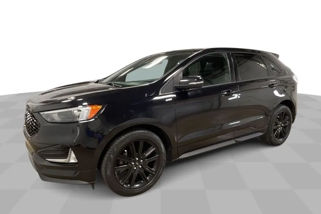 2020 Ford Edge ST photo 1