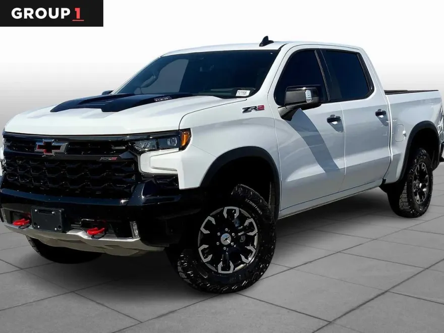 2024 Chevrolet Silverado 1500 ZR2 photo 1