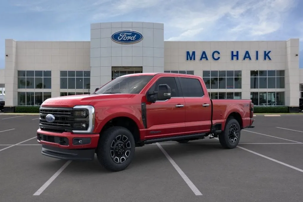 2025 Ford F-250 Platinum photo 1