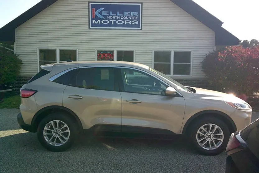 2020 Ford Escape SE photo 1