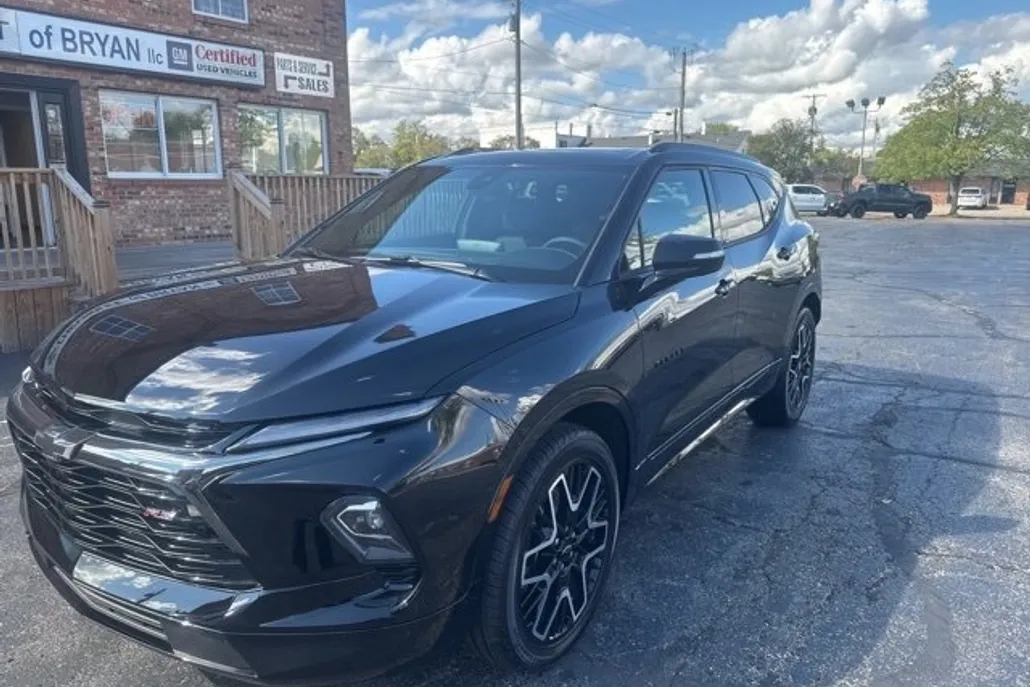 2025 Chevrolet Blazer RS photo 1