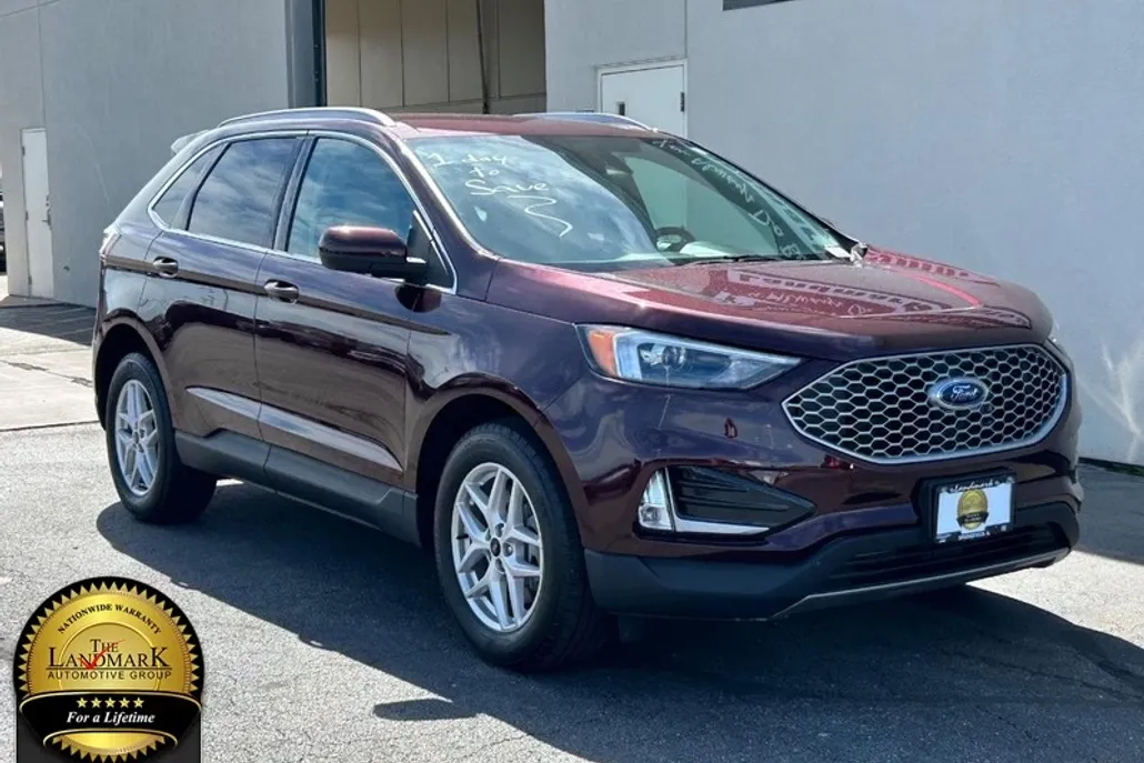 2023 Ford Edge SEL photo 1