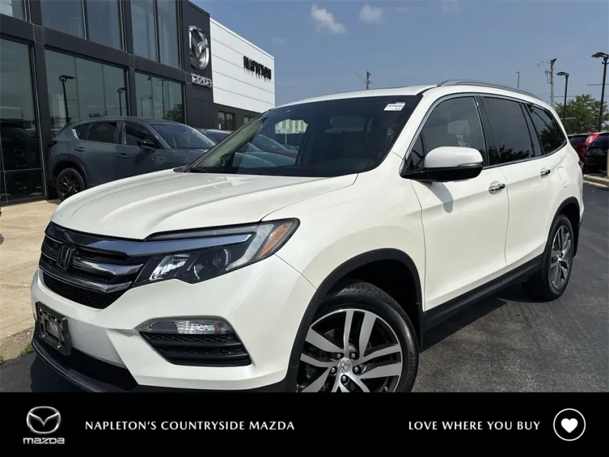 2016 Honda Pilot Elite photo 1