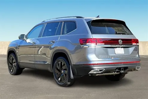 2024 Volkswagen Atlas SE Technology photo 3