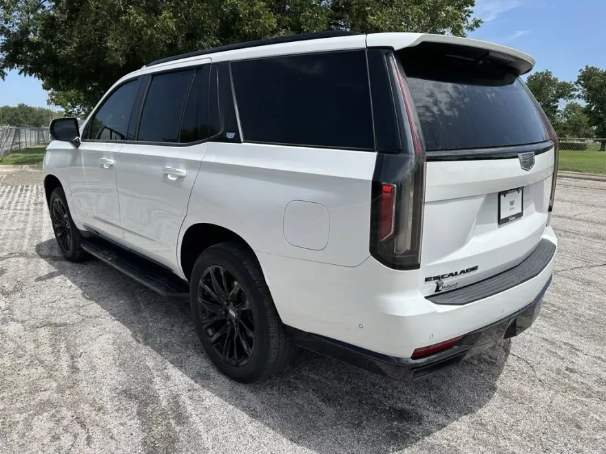 2023 Cadillac Escalade Sport Platinum photo 1
