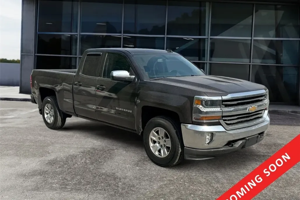 2018 Chevrolet Silverado 1500 LT photo 1