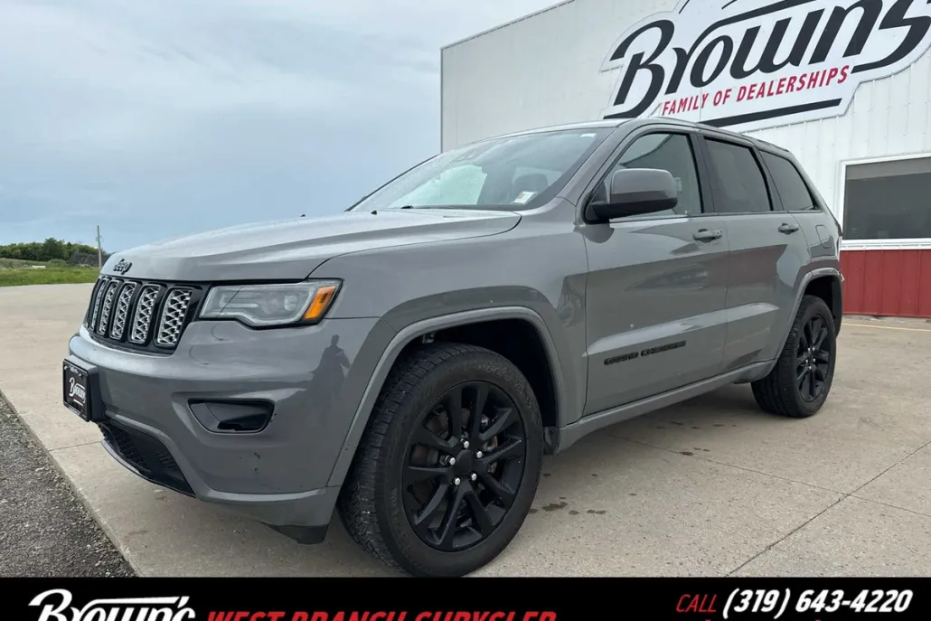2021 Jeep Grand Cherokee Laredo X photo 1