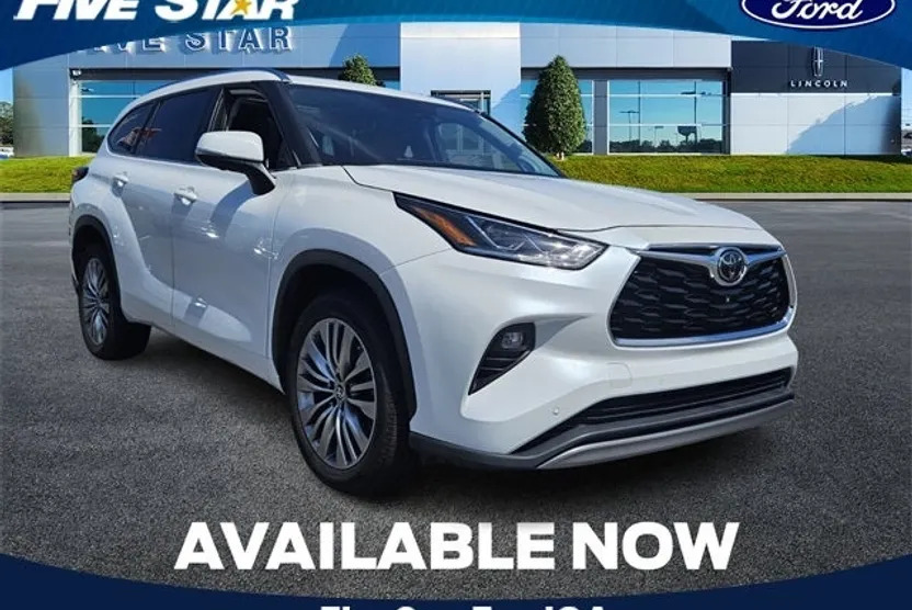 2023 Toyota Highlander Platinum photo 1