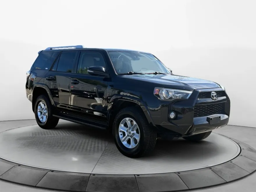 2017 Toyota 4Runner SR5 Premium photo 1