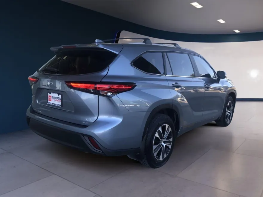 2023 Toyota Highlander XSE photo 1