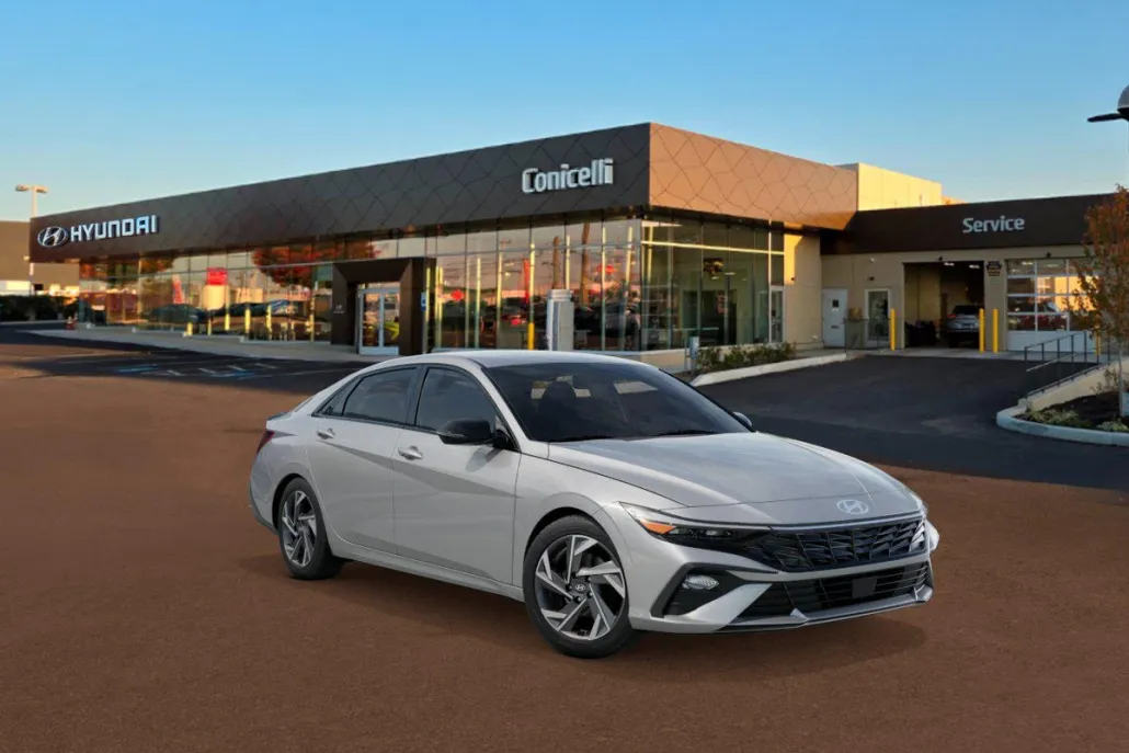 2025 Hyundai Elantra SEL Sport photo 1