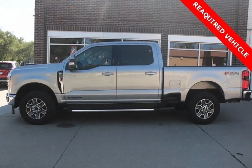 2023 Ford F-250 Lariat photo 1
