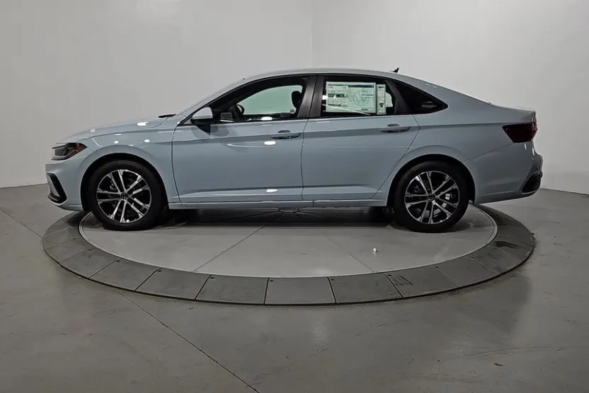 2026 Volkswagen Jetta 1.5T Sport photo 1