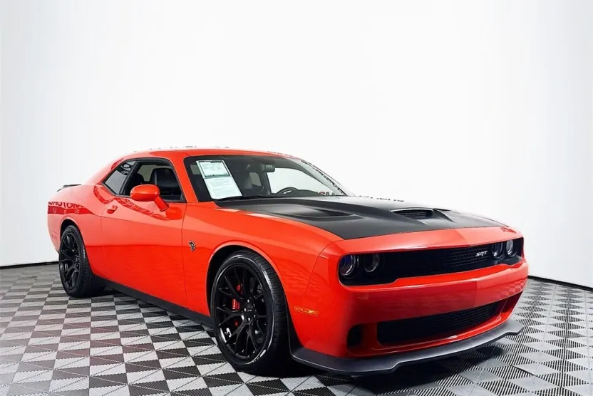 2016 Dodge Challenger SRT8 Hellcat photo 1
