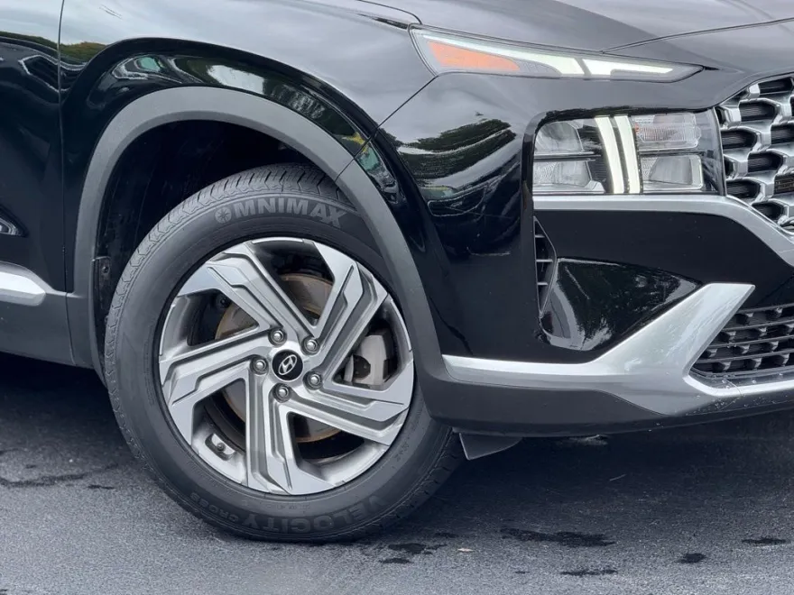 2022 Hyundai Santa Fe SEL photo 1