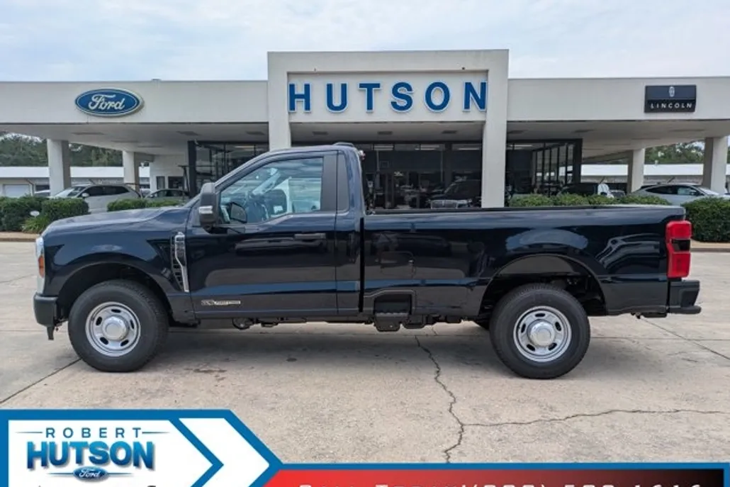 2025 Ford F-250 XL photo 1