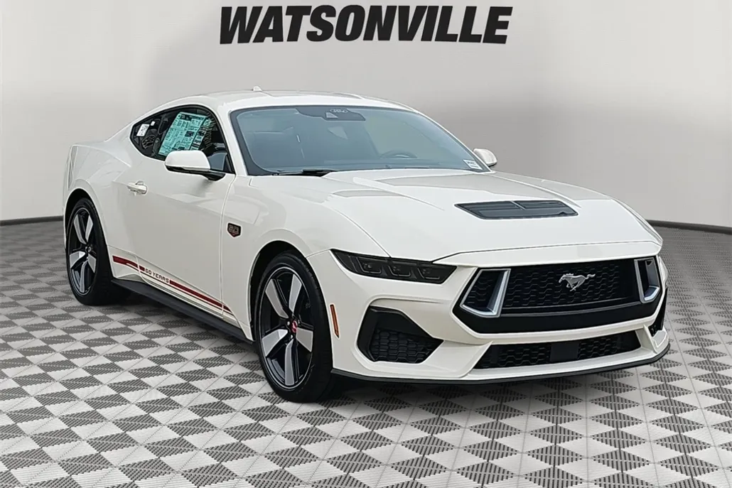 2025 Ford Mustang GT Premium photo 1