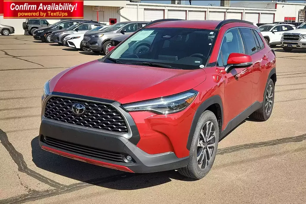 2024 Toyota Corolla Cross XLE photo 1