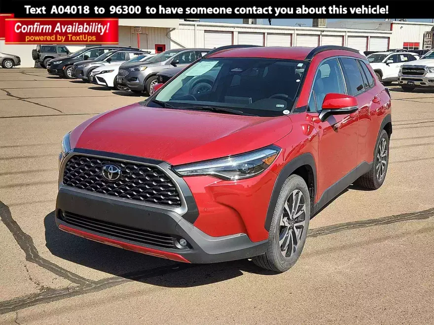 2024 Toyota Corolla Cross XLE photo 1
