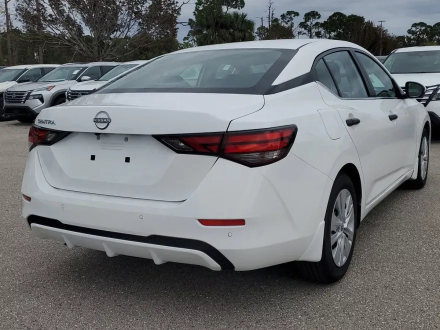 2025 Nissan Sentra S photo 1