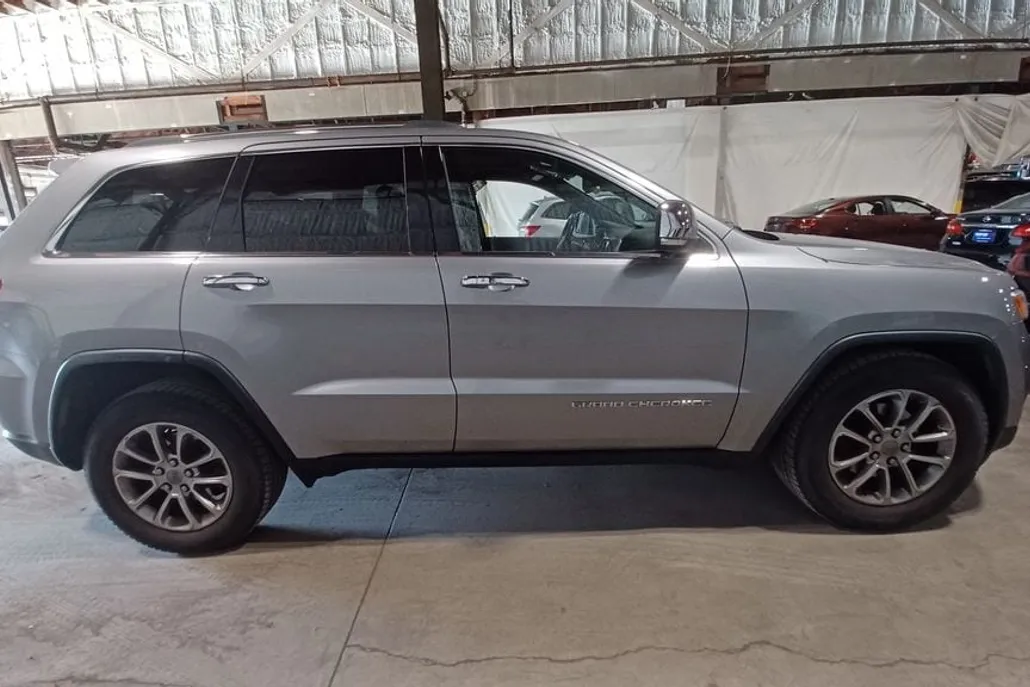 2015 Jeep Grand Cherokee Limited photo 1