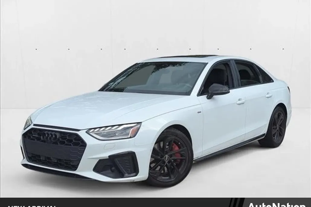 2022 Audi A4 S line Quattro Prestige photo 1