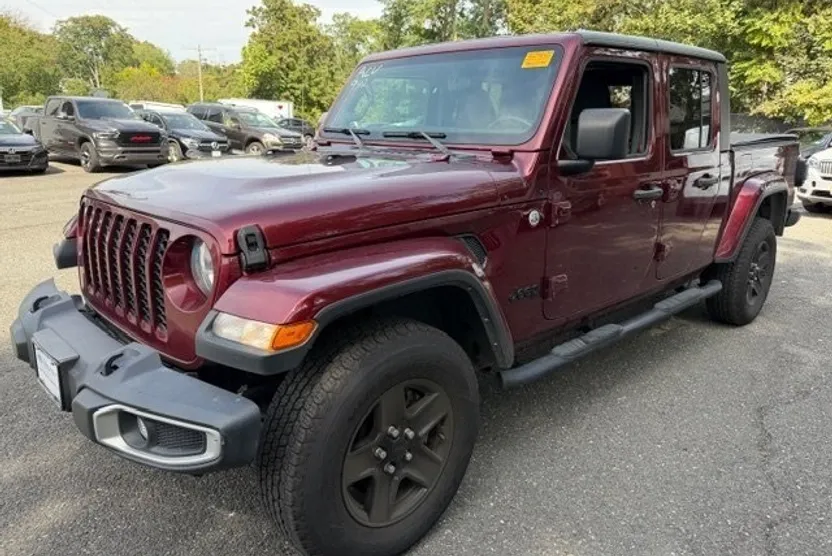 2021 Jeep Gladiator Sport photo 1