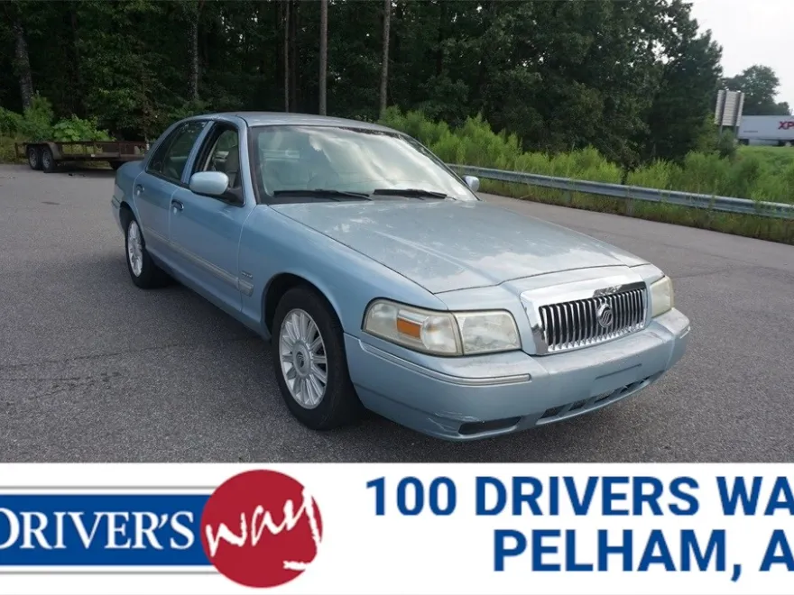 2010 Mercury Grand Marquis LS photo 1