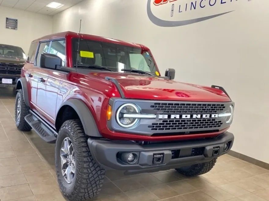 2025 Ford Bronco Badlands photo 1