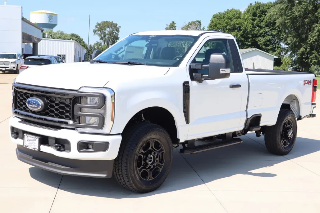 2025 Ford F-350 XL photo 1