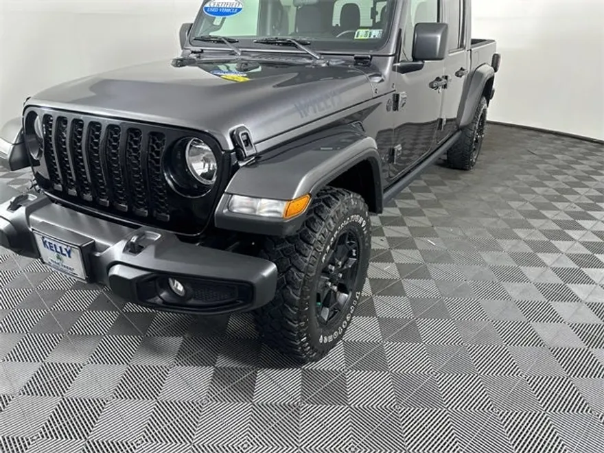 2021 Jeep Gladiator Willys photo 1