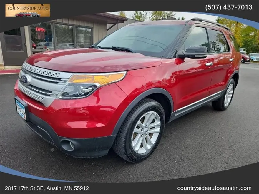 2013 Ford Explorer XLT photo 1