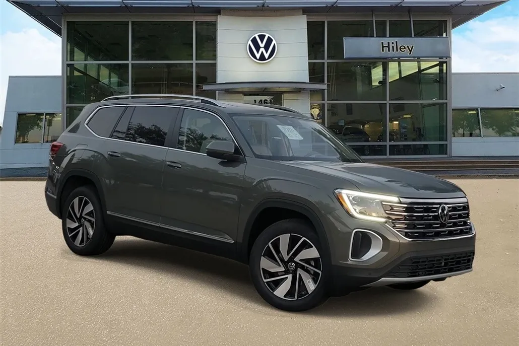 2026 Volkswagen Atlas SEL photo 1