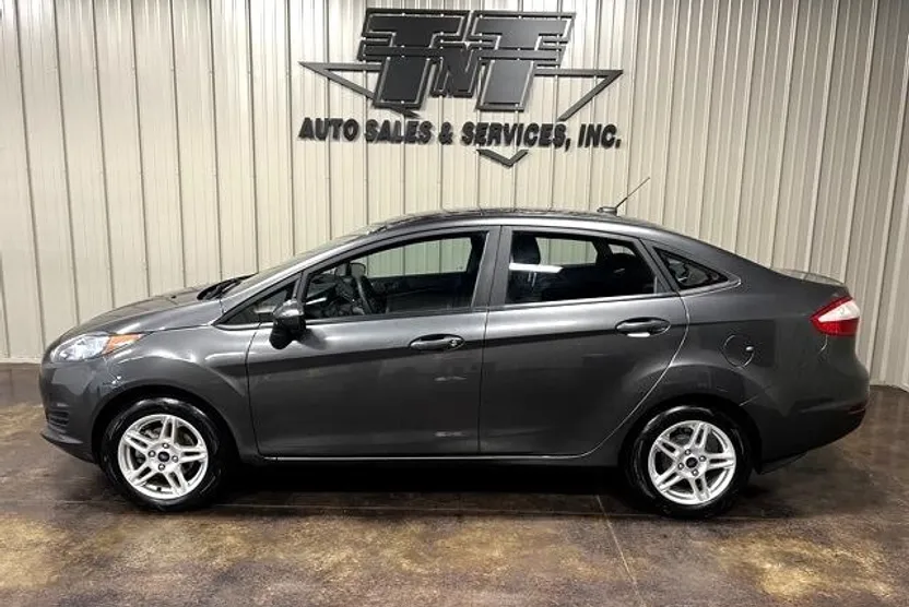2019 Ford Fiesta SE photo 1